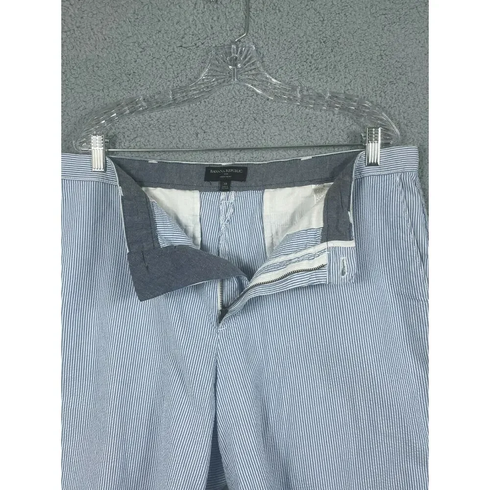 Banana Republic Factory Mens Aiden Blue Seersucker Stripe Shorts Size 38 Waist